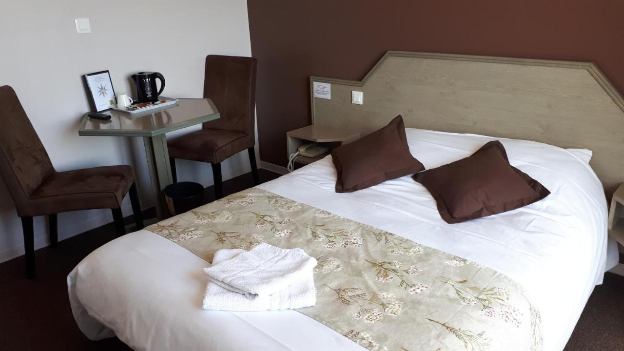 Logis La Rose Des Vents Hotel Volvic Exterior photo