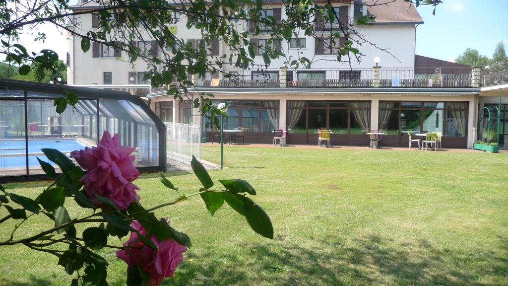 Logis La Rose Des Vents Hotel Volvic Exterior photo