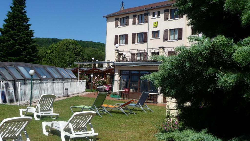 Logis La Rose Des Vents Hotel Volvic Room photo