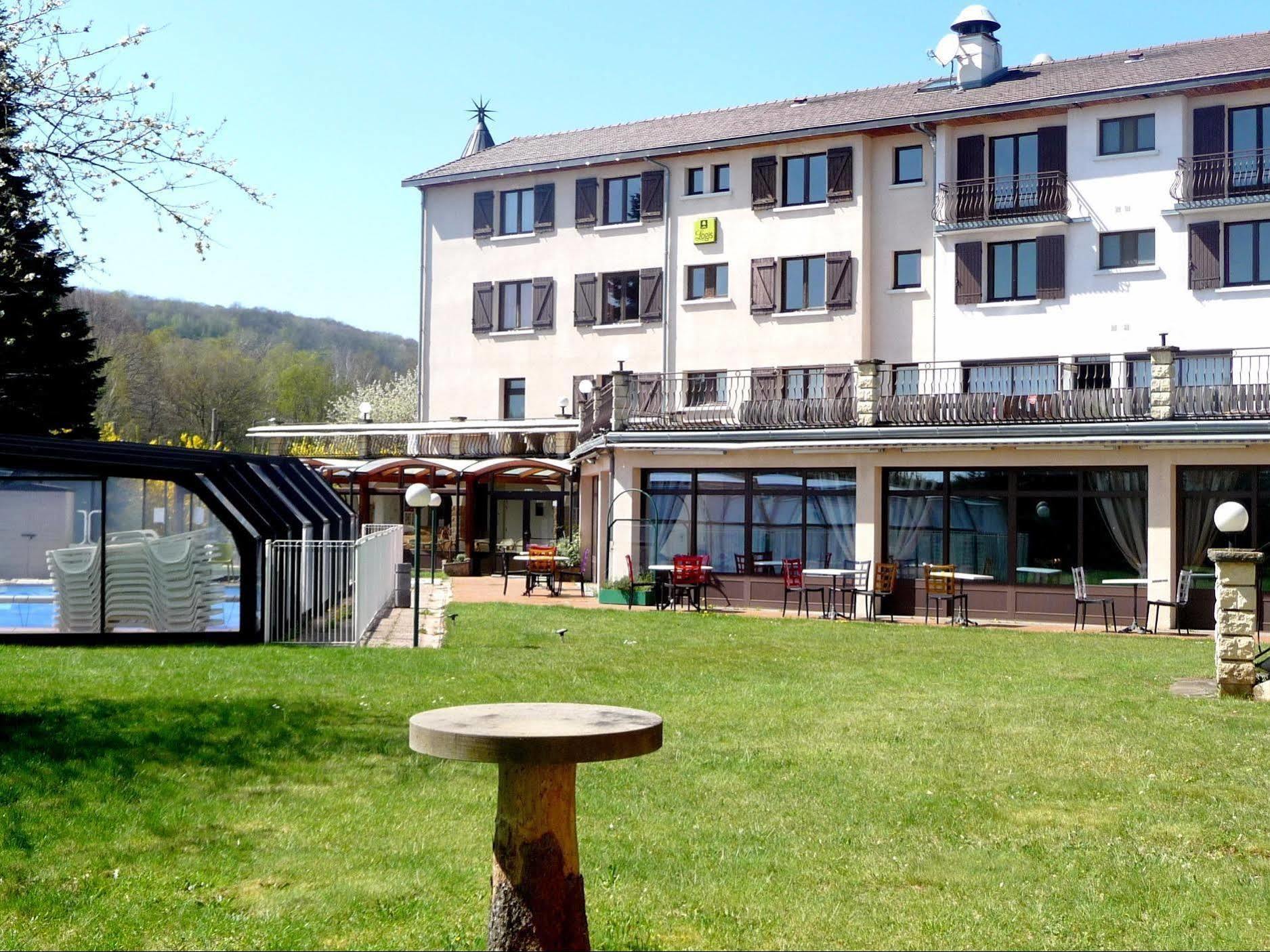 Logis La Rose Des Vents Hotel Volvic Exterior photo