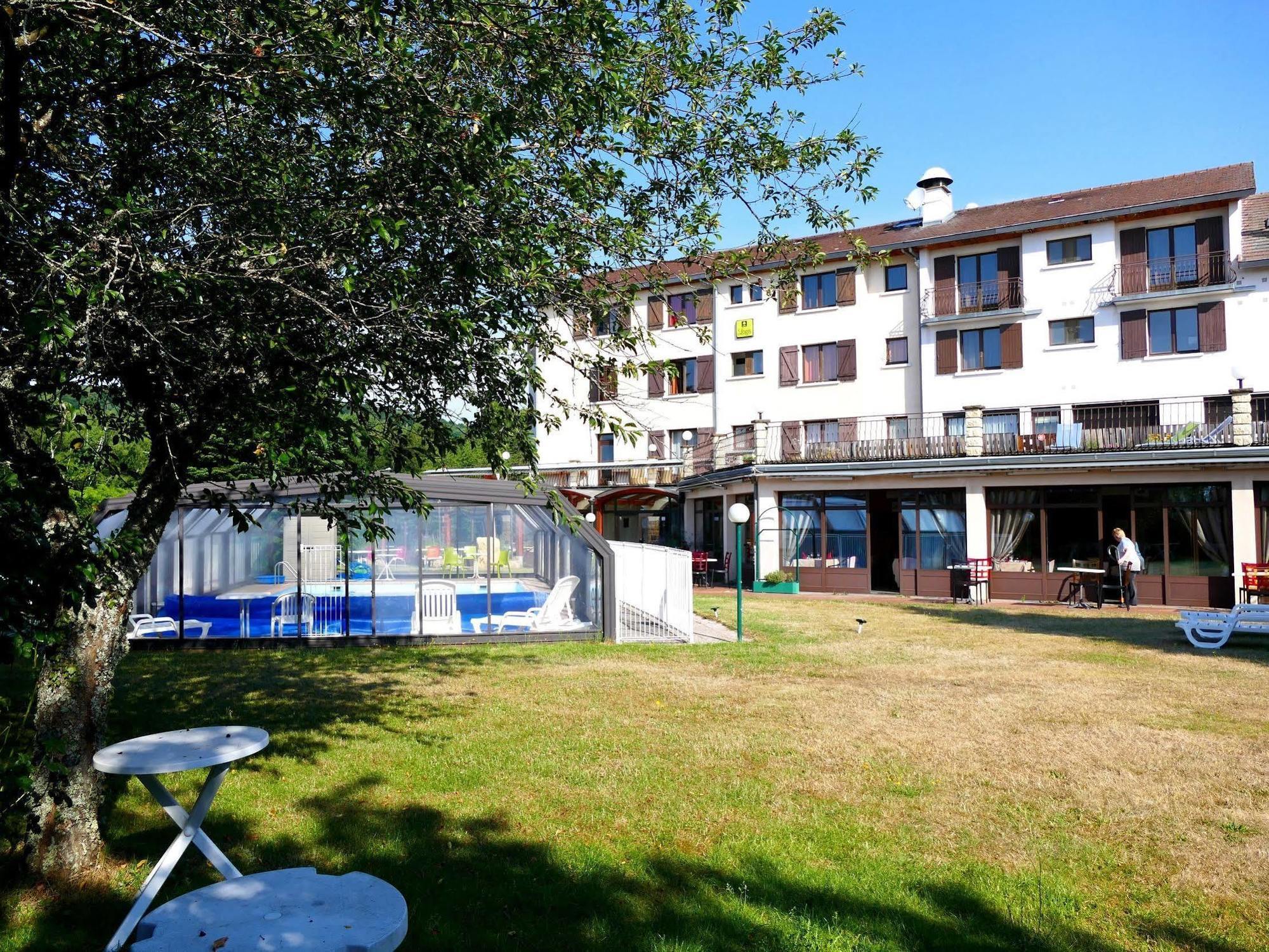 Logis La Rose Des Vents Hotel Volvic Exterior photo