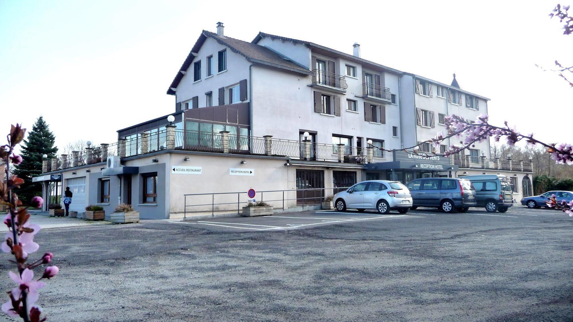 Logis La Rose Des Vents Hotel Volvic Exterior photo