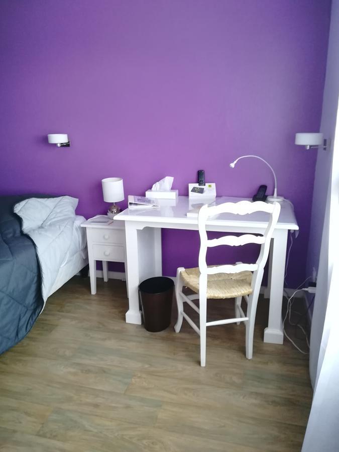 Logis La Rose Des Vents Hotel Volvic Exterior photo